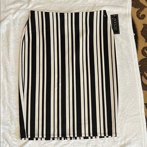 NYCC black and white Striped Pencil Skirt